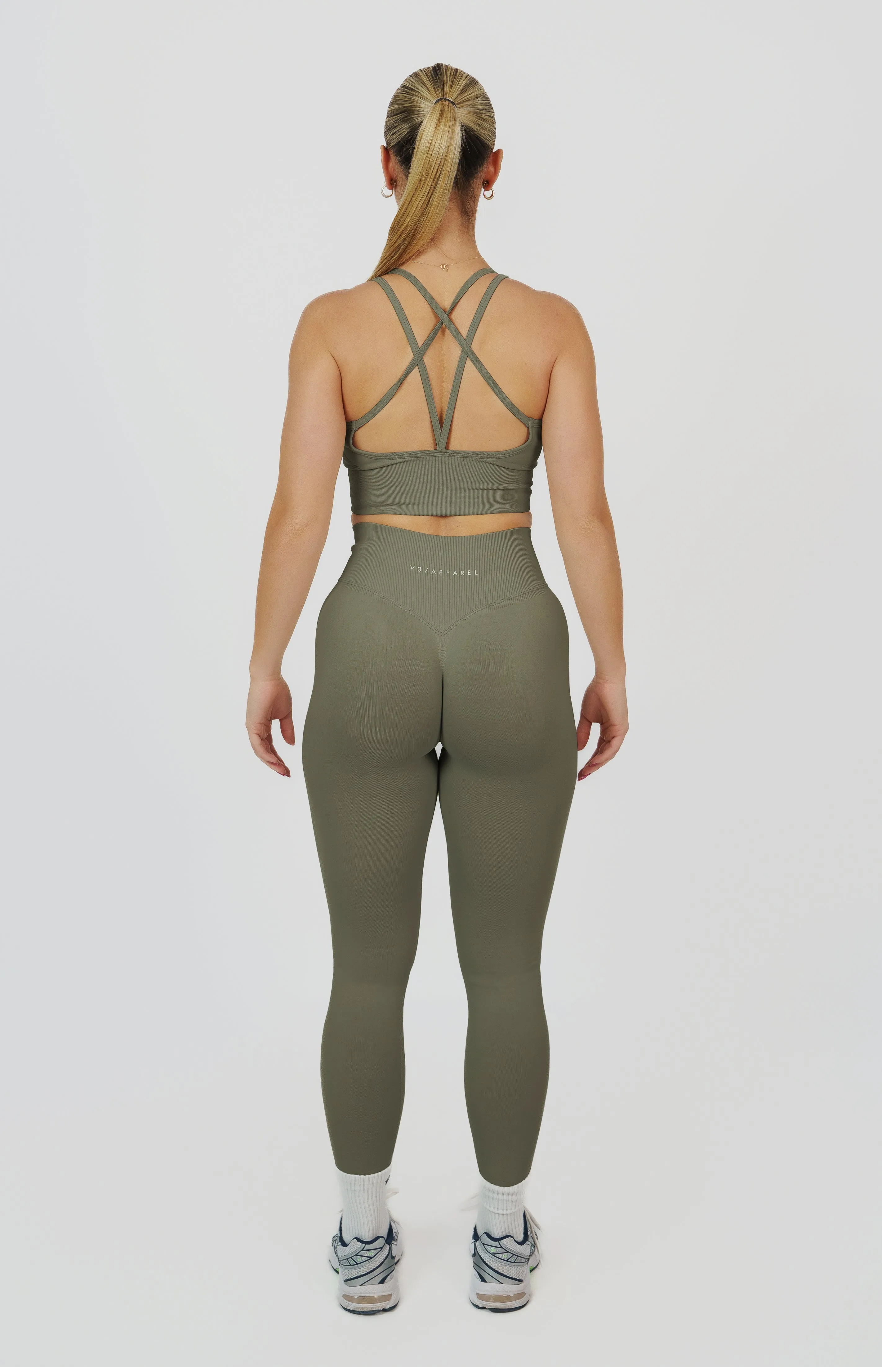 Form Seamless Scrunch Leggings & Sports Bra Set - Olive Green