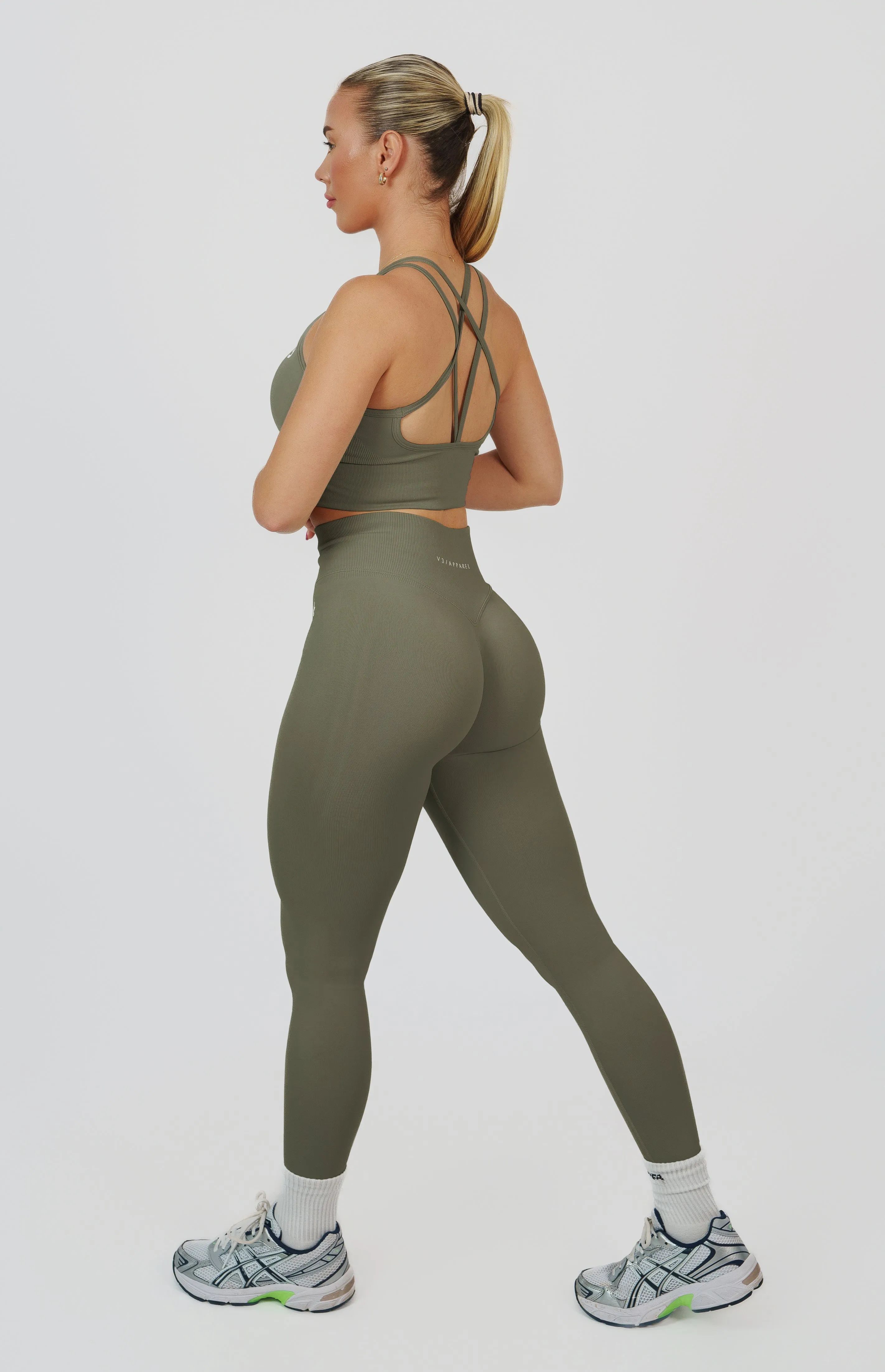 Form Seamless Scrunch Leggings & Sports Bra Set - Olive Green