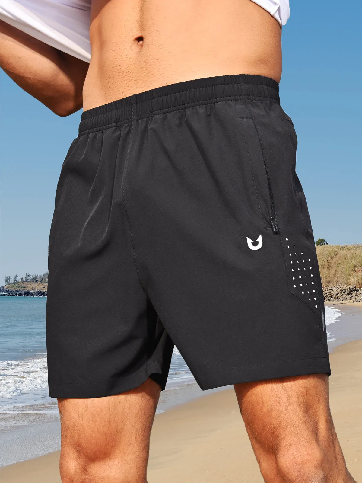 Men's 5-Inch Workout Shorts with Zipper Pockets Reflective Strips