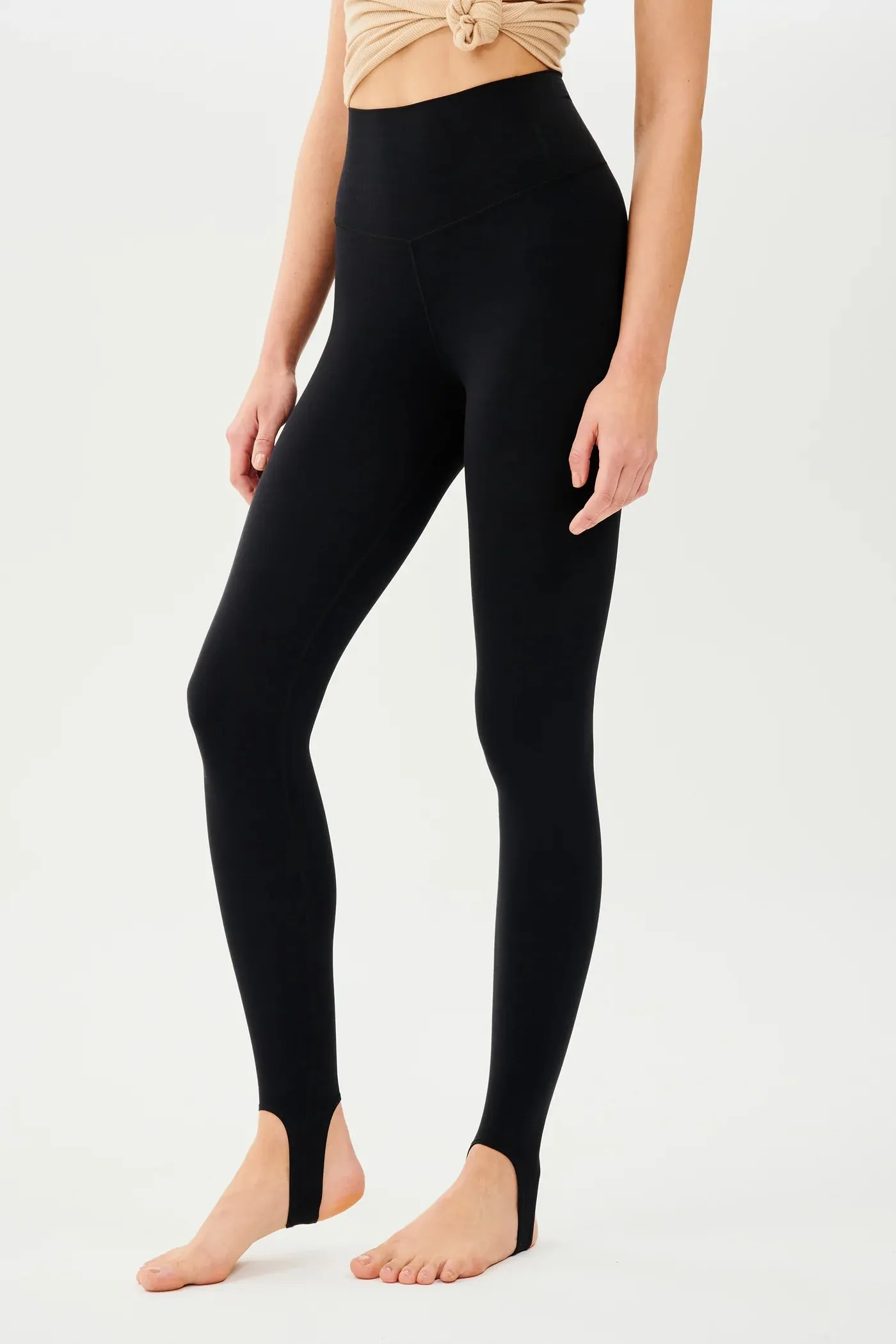 River High Waist Airweight Stirrup Legging